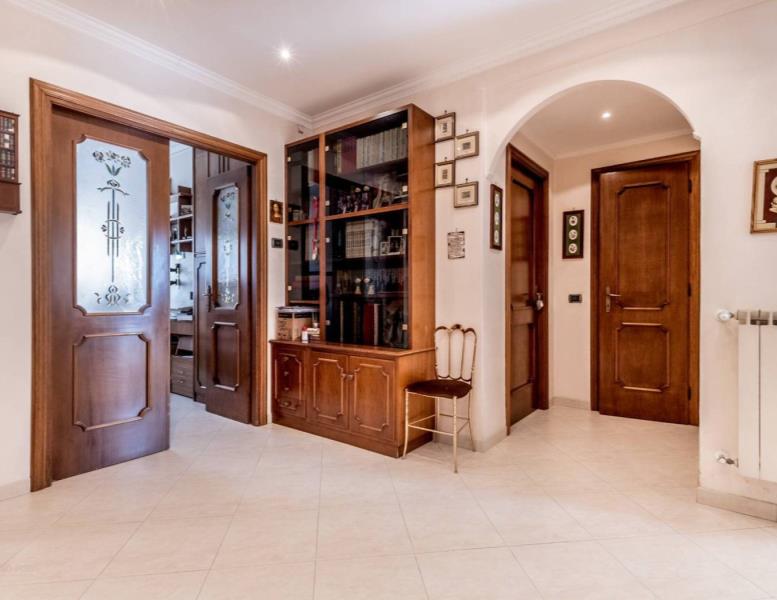 appartamento in vendita a Roma in zona Prenestino-Labicano
