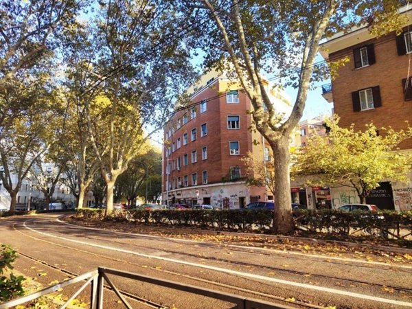 appartamento in vendita a Roma in zona Portuense