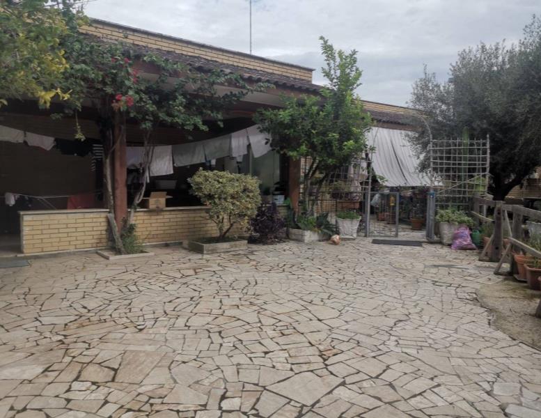 casa indipendente in vendita a Roma in zona Piana del Sole