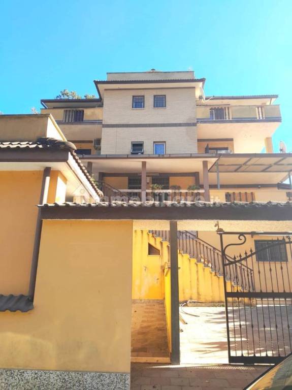 appartamento in vendita a Roma in zona Casalotti