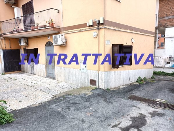 casa indipendente in vendita a Roma in zona Torre Angela