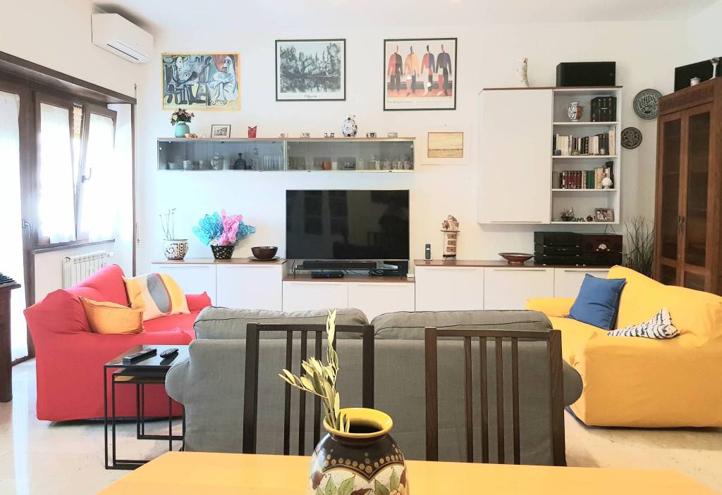 appartamento in vendita a Roma in zona Appio Claudio