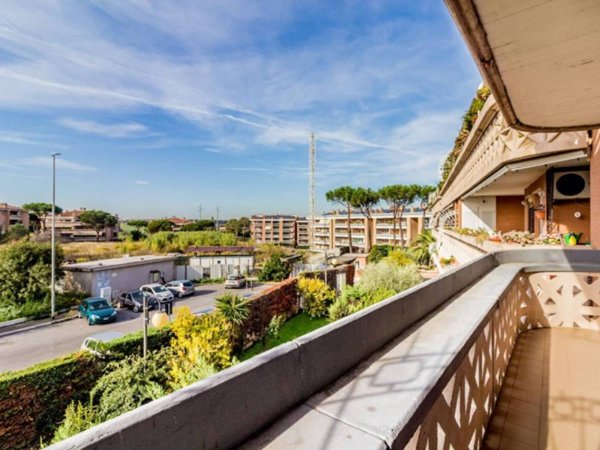 appartamento in vendita a Roma in zona EUR