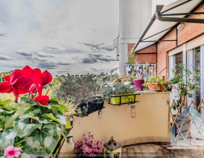 appartamento in vendita a Roma in zona Tomba di Nerone