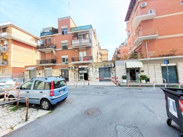 negozio in vendita a Roma