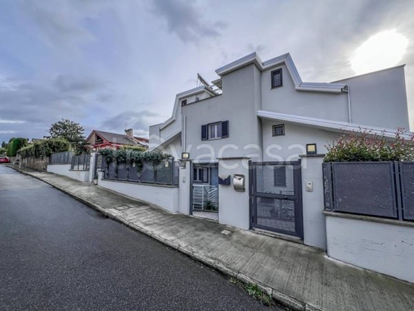 casa indipendente in vendita a Roma in zona Acilia