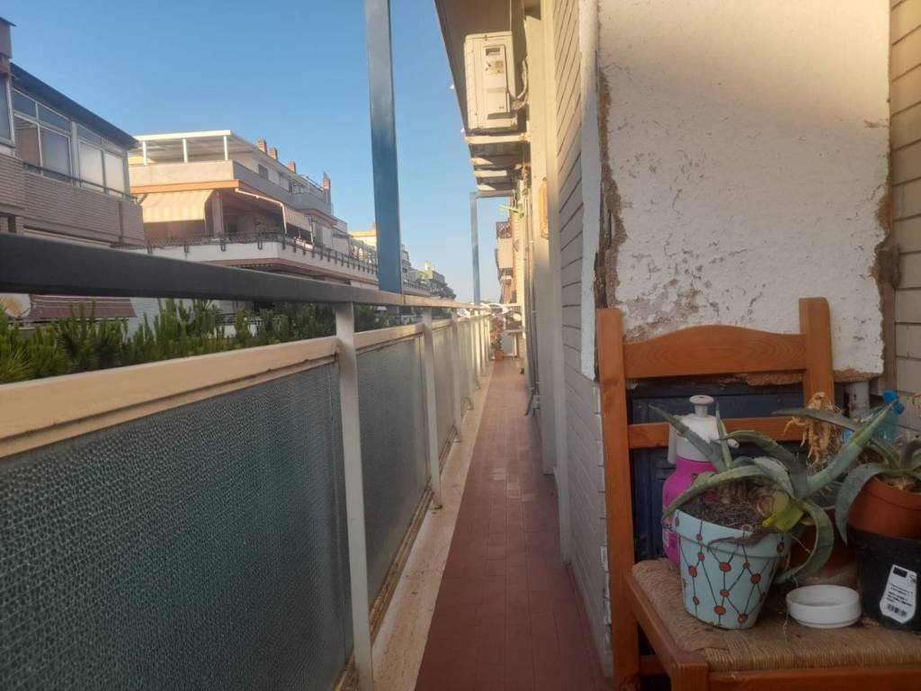 appartamento in vendita a Roma in zona Ostia