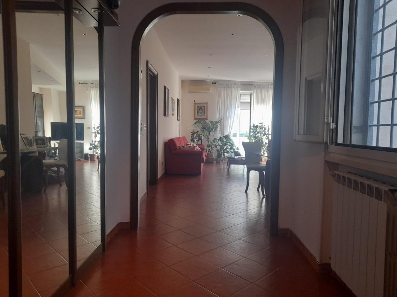 appartamento in vendita a Roma in zona Ostia