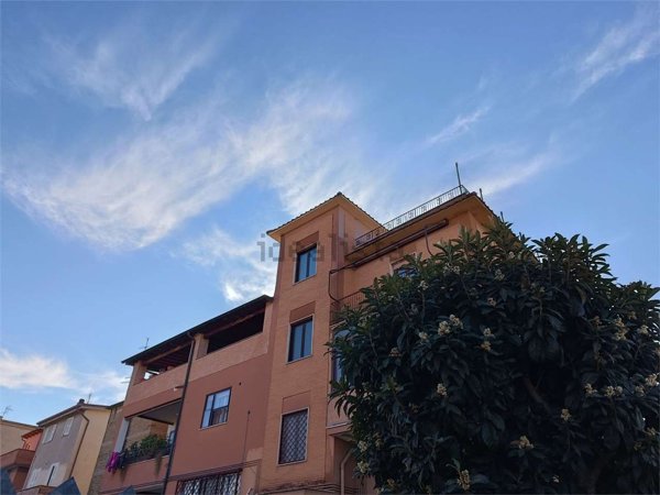 appartamento in vendita a Roma in zona Borghesiana