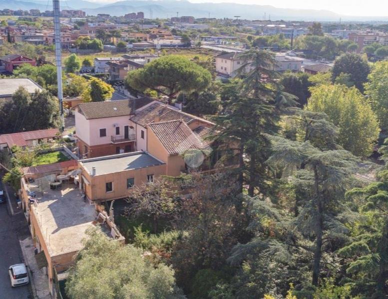 casa indipendente in vendita a Roma in zona Settecamini