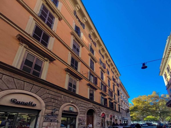 appartamento in vendita a Roma in zona Trastevere