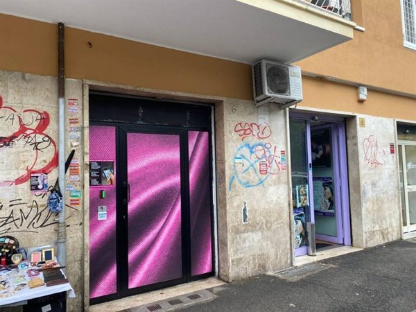 negozio in vendita a Roma in zona Prenestino-Centocelle