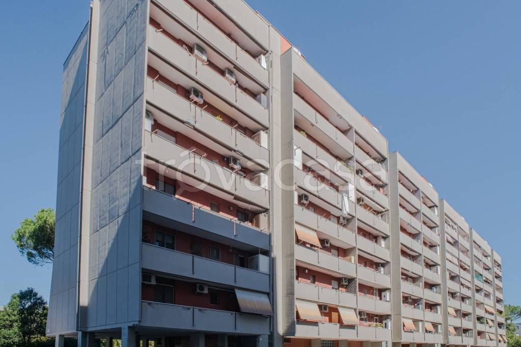 appartamento in vendita a Roma in zona Ponte Mammolo