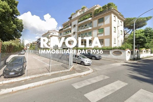 appartamento in vendita a Roma in zona Della Vittoria