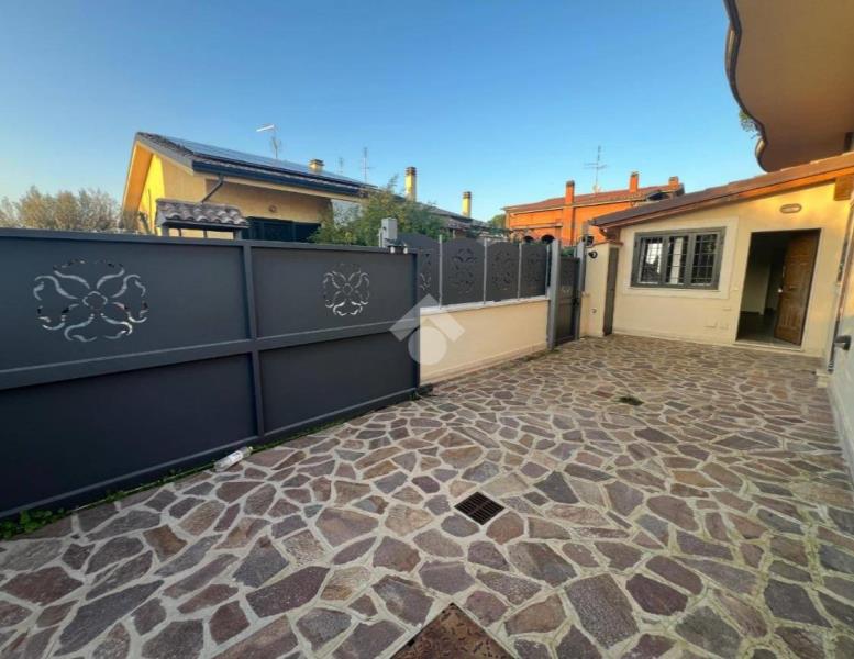 appartamento in vendita a Roma in zona Borghesiana