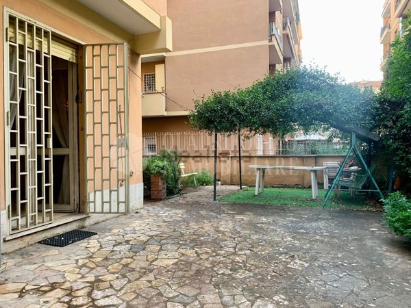 appartamento in vendita a Roma in zona Collatino