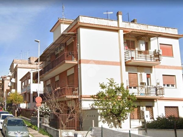 appartamento in vendita a Roma in zona Ponte Mammolo