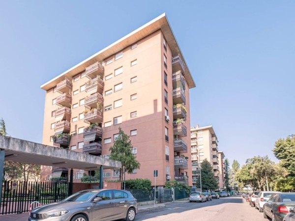 appartamento in vendita a Roma in zona Torrino