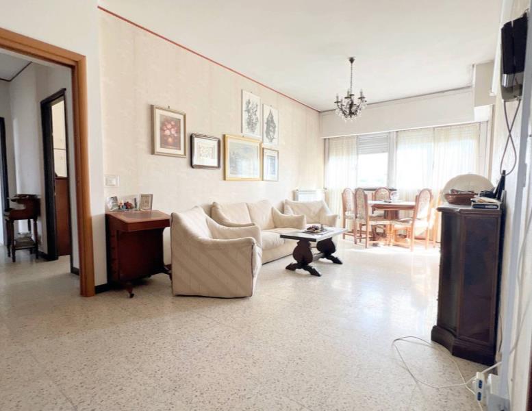 appartamento in vendita a Roma in zona EUR