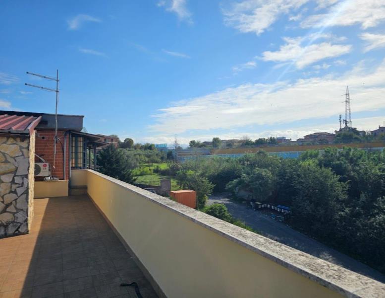 appartamento in vendita a Roma in zona Lunghezza