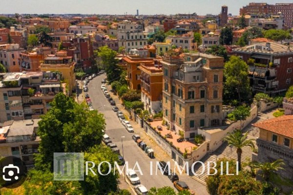 quadrivano in vendita a Roma in zona Gianicolense