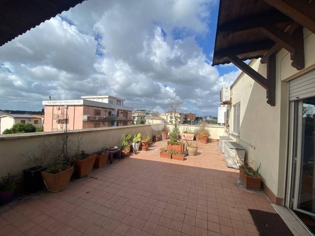 appartamento in vendita a Roma in zona Dragona/Bagnoletto