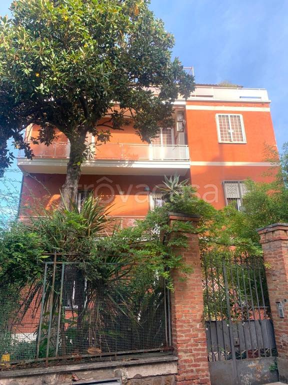 appartamento in vendita a Roma in zona Monte Sacro/Talenti