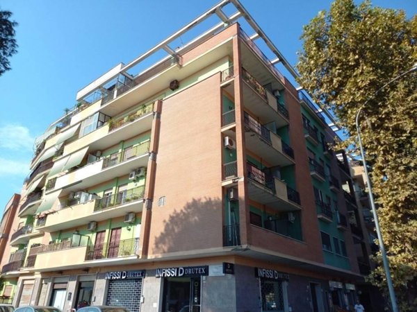 appartamento in vendita a Roma in zona Ostia