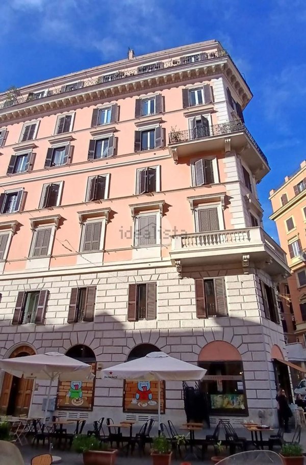 appartamento in vendita a Roma in zona Esquilino