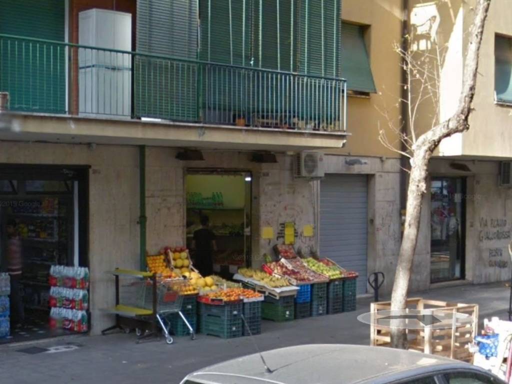 negozio in vendita a Roma in zona Don Bosco