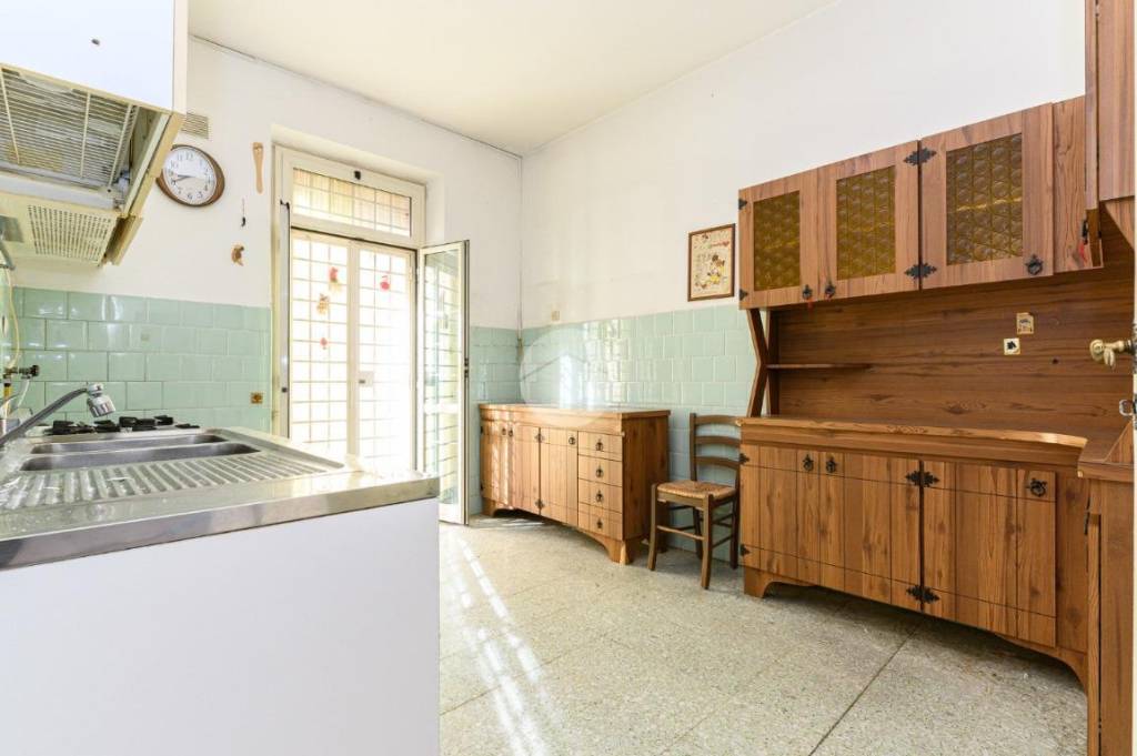 appartamento in vendita a Roma in zona Corviale