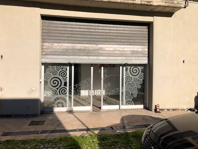 negozio in vendita a Roma in zona Gianicolense