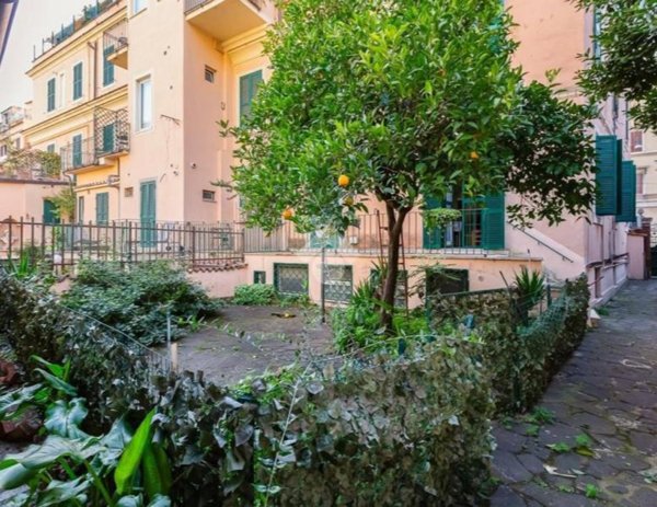 appartamento in vendita a Roma in zona Esquilino