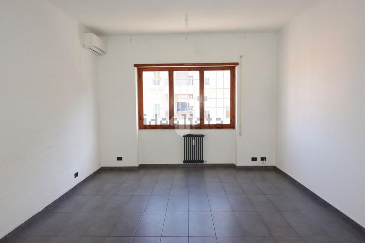 appartamento in vendita a Roma in zona Ostia