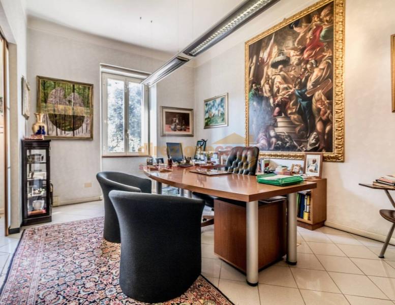 appartamento in vendita a Roma in zona Ostiense
