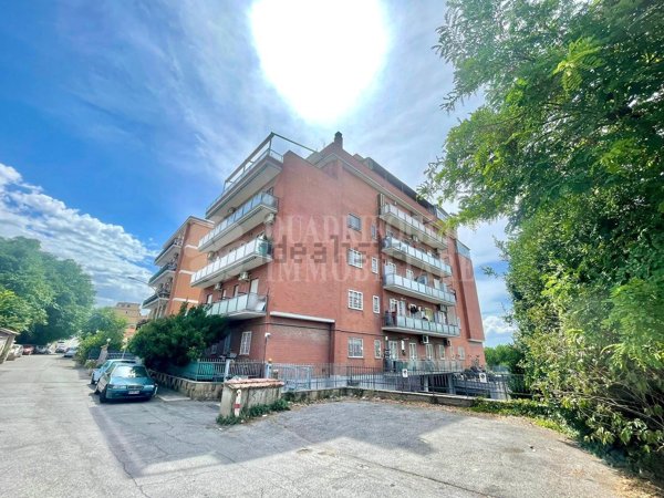 appartamento in vendita a Roma in zona Fidene
