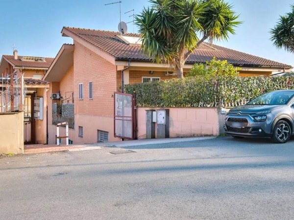appartamento in vendita a Roma in zona Aurelio