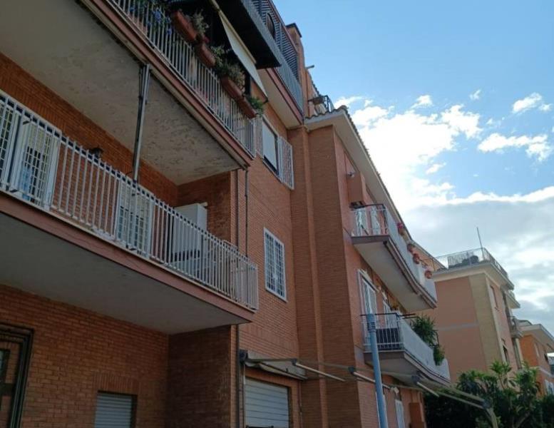 appartamento in vendita a Roma in zona San Basilio