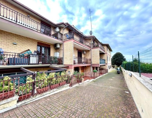 appartamento in vendita a Roma in zona Acilia