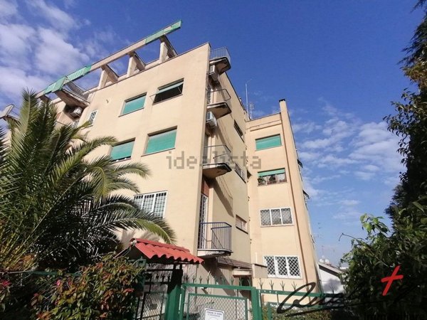 appartamento in vendita a Roma in zona Portuense