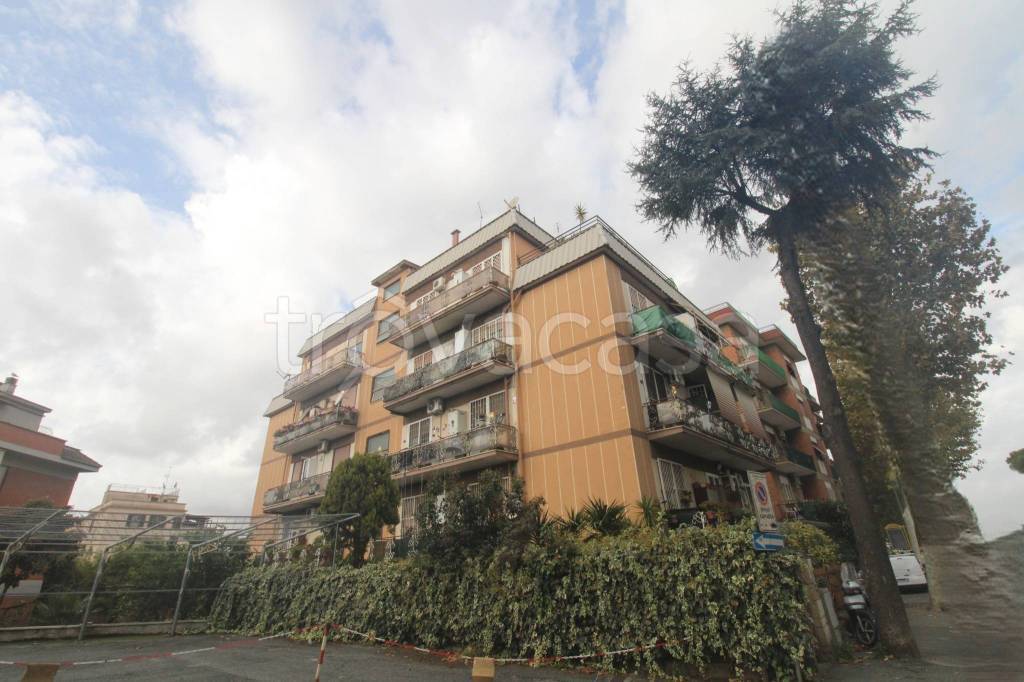 appartamento in vendita a Roma in zona Alessandrino