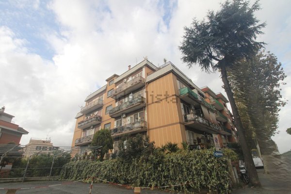 appartamento in vendita a Roma in zona Alessandrino