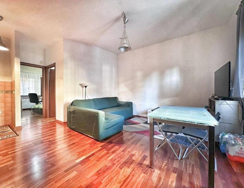 appartamento in vendita a Roma in zona Tomba di Nerone