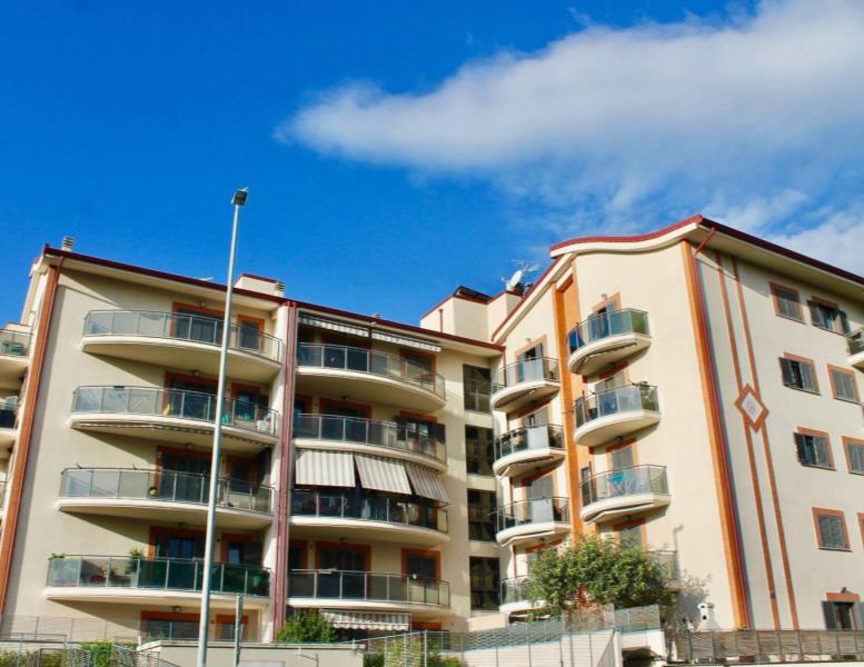 appartamento in vendita a Roma in zona Casal Palocco