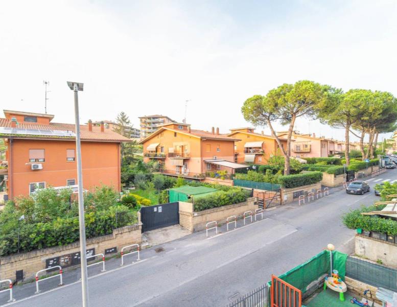 appartamento in vendita a Roma in zona Montespaccato