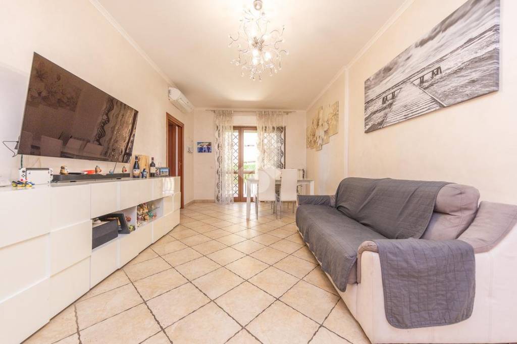 appartamento in vendita a Roma in zona Prenestino-Labicano