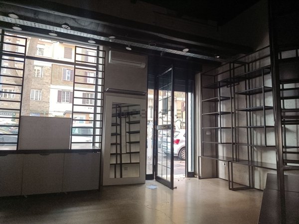 locale commerciale in vendita a Roma in zona Flaminio