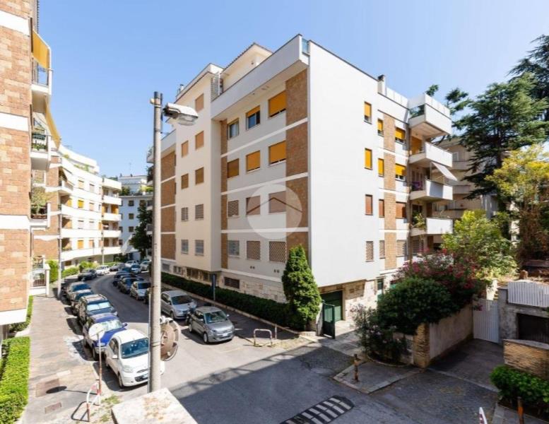 appartamento in vendita a Roma in zona Tor di Quinto