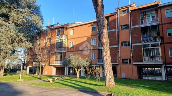 appartamento in vendita a Roma in zona Appio Claudio