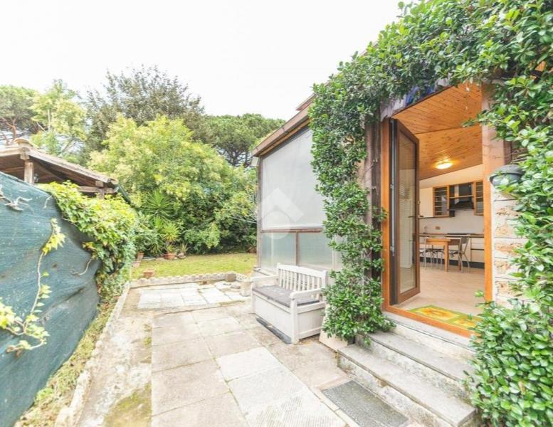 appartamento in vendita a Roma in zona Casal Palocco